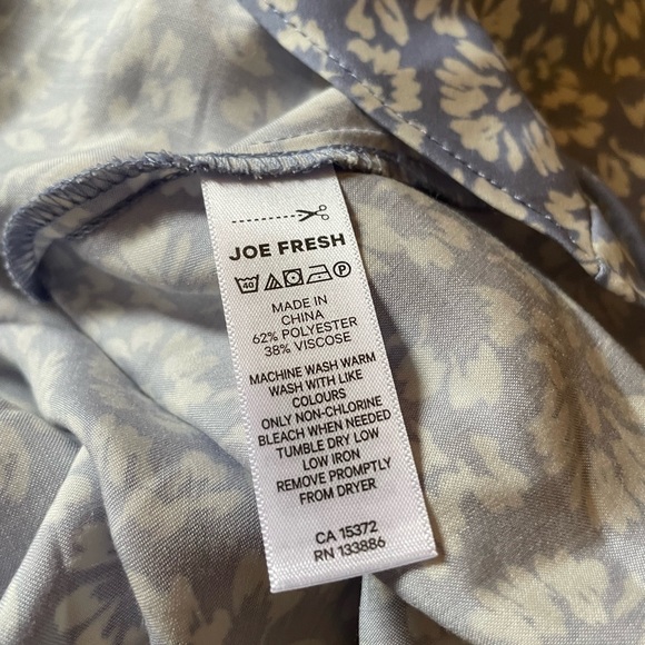 Women’s Joe Fresh Peplum Blouse ( Large ) - Picture 2 of 5